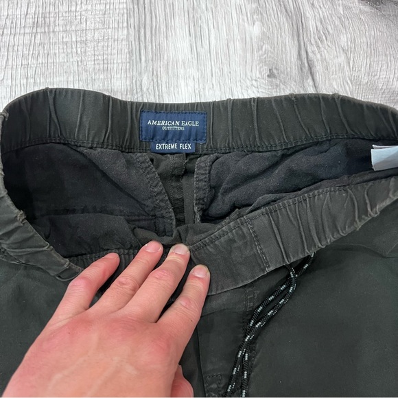 American Eagle Cuffed Cargos - Picture 3 of 6